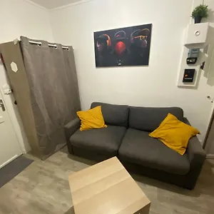  Appartement Studio Tout Equipe Bassin De La Vilette Centre