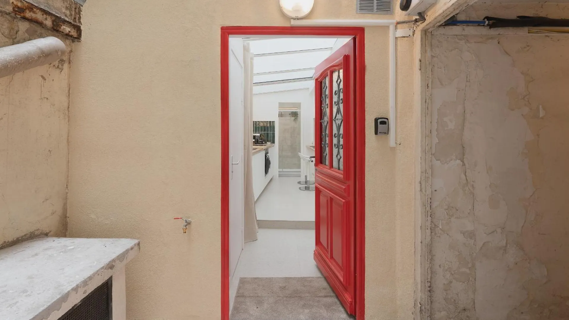 Апартаменты Mini Loft Buttes Chaumont Париж